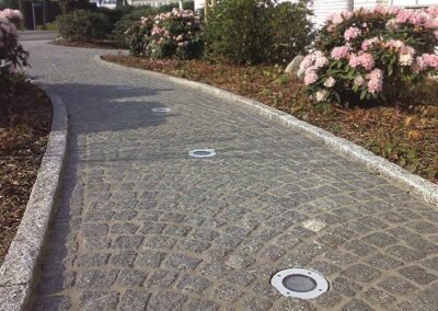 Pose de pavés près de Coulommiers en Seine-et-Marne