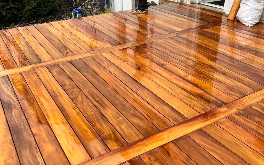 Terrasse en bois exotique Cumaru Ipé Padouk Itauba et Jatoba réalisée en Seine-et-Marne par Woodpecker Paysage