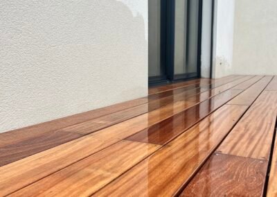 poseur terrasse bois sur pilotis 77